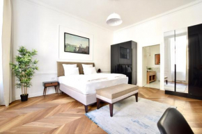 Отель Creative Apartment - Luxury suite at Bazilika, Будапешт